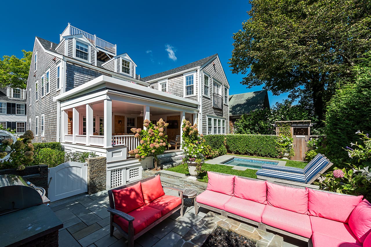 nantucket-saltbox-house-renovation-patio