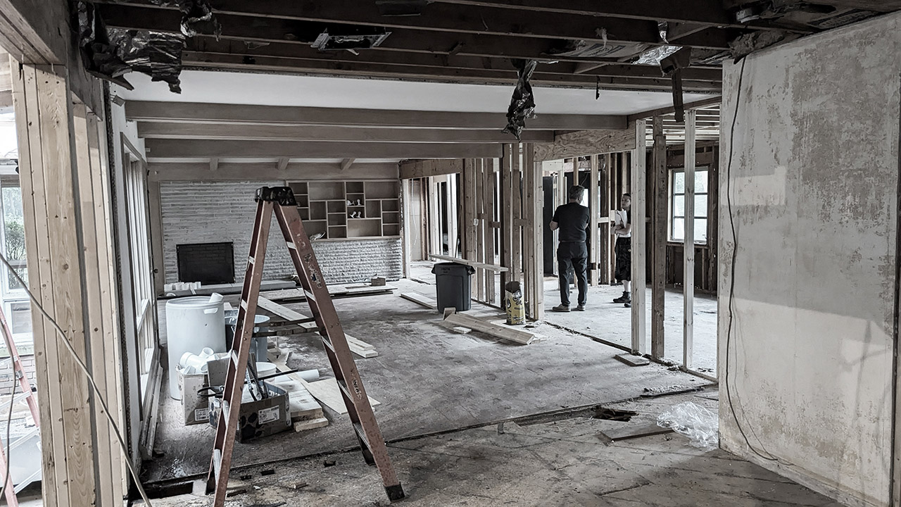 akron-legacy-interior-before