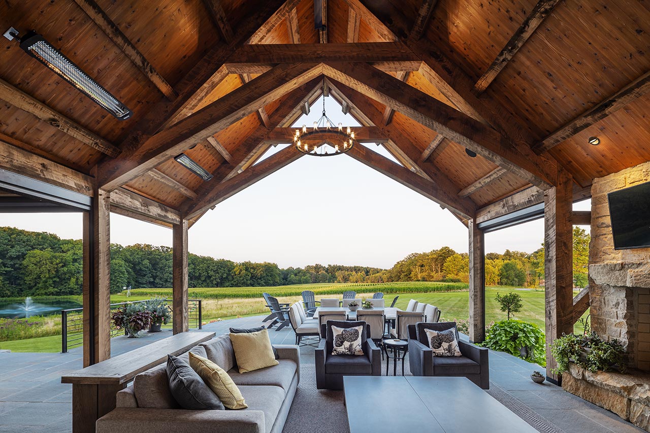 monarch-field-covered-patio-HR_7561