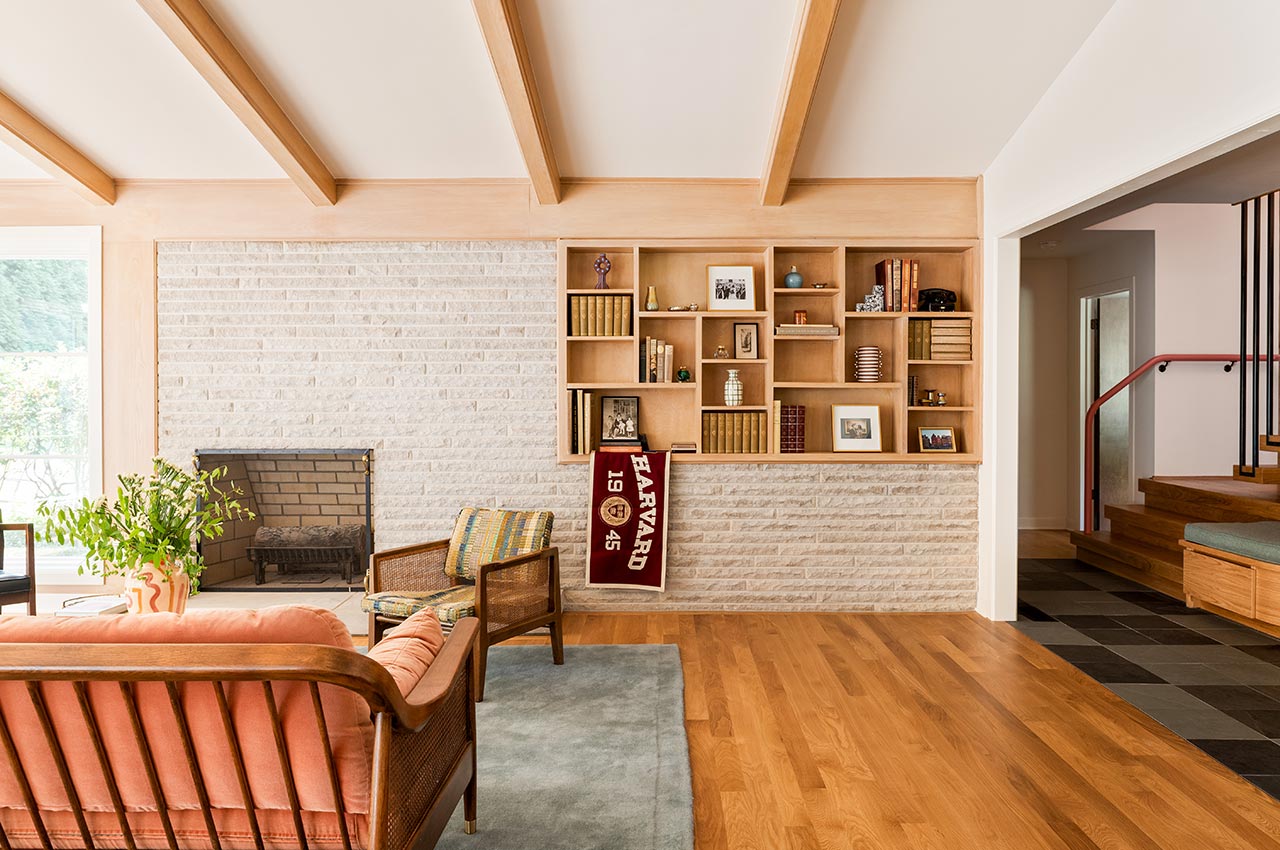 akron-legacy-123810-living-room